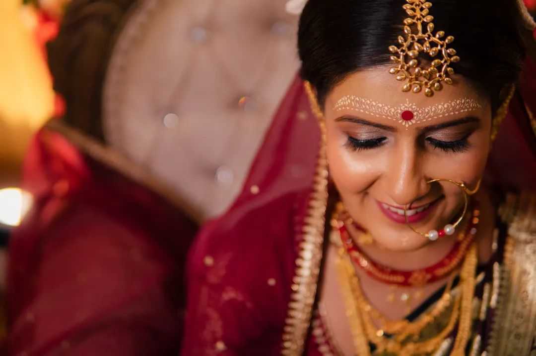 closeup shot of bride getting ready