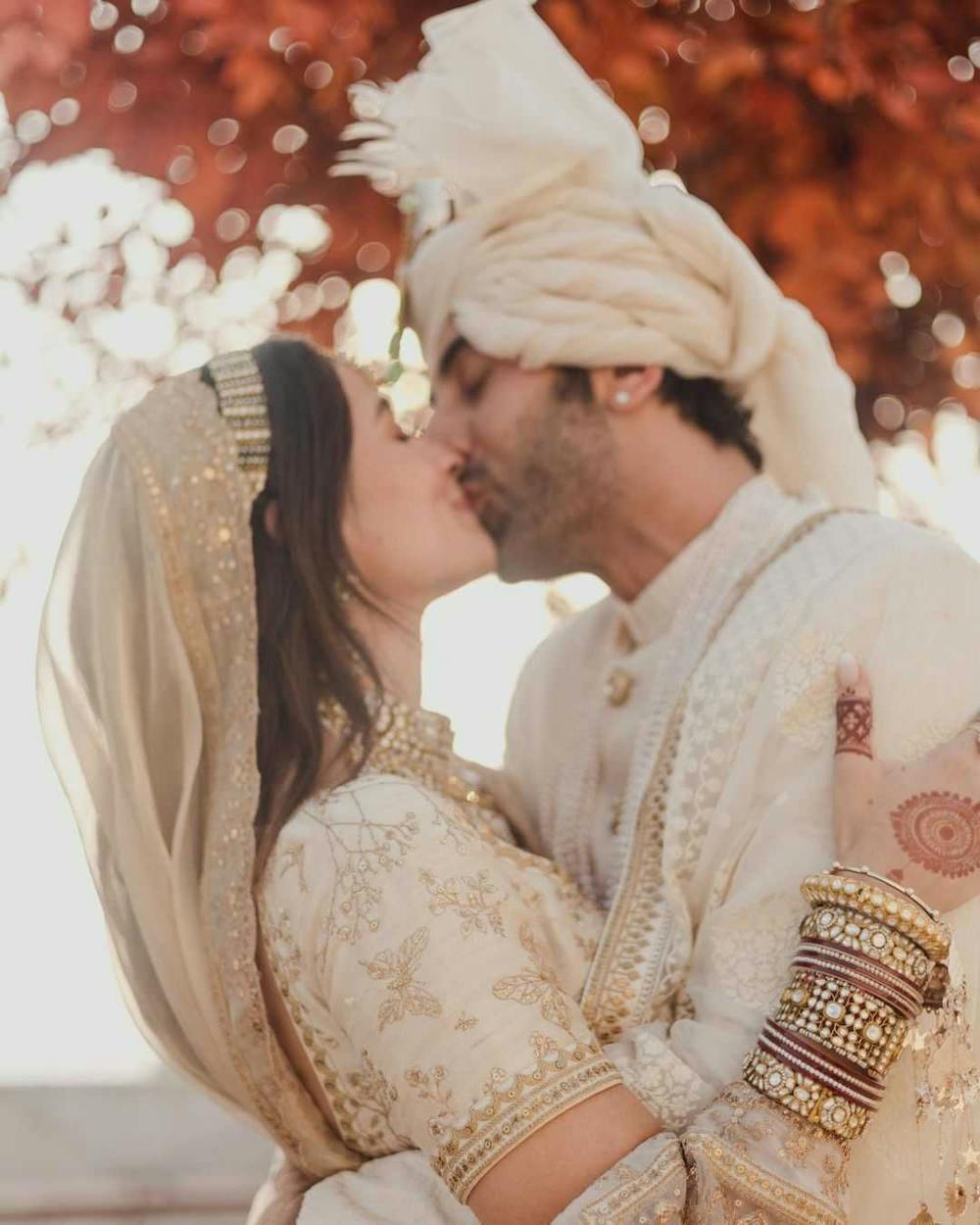 Lip kiss picture of Alia and Ranbir wedding