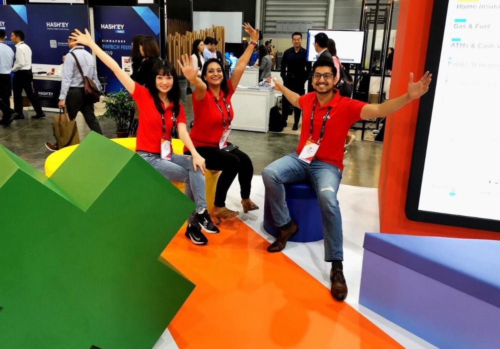 Meniga’s Louisa Qui, Kanika Mittal (in middle), and Sukul Jain at SFF 2019