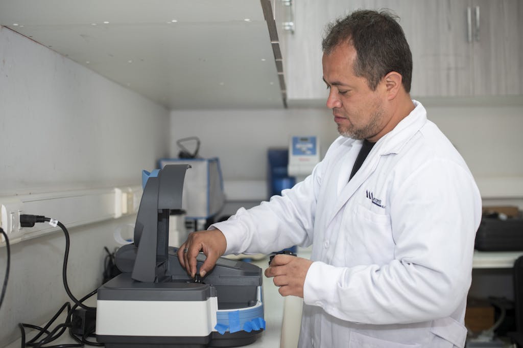 Servicio Técnico Especializado para equipos de Laboratorio