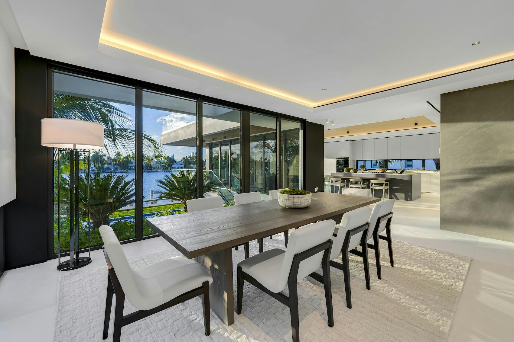 Meridith-Baer-Home-Home-Staging-Florida-Venetian-Island-Modern-Luxury-Homes-Modern-and-Contemporary-Dining-Table
