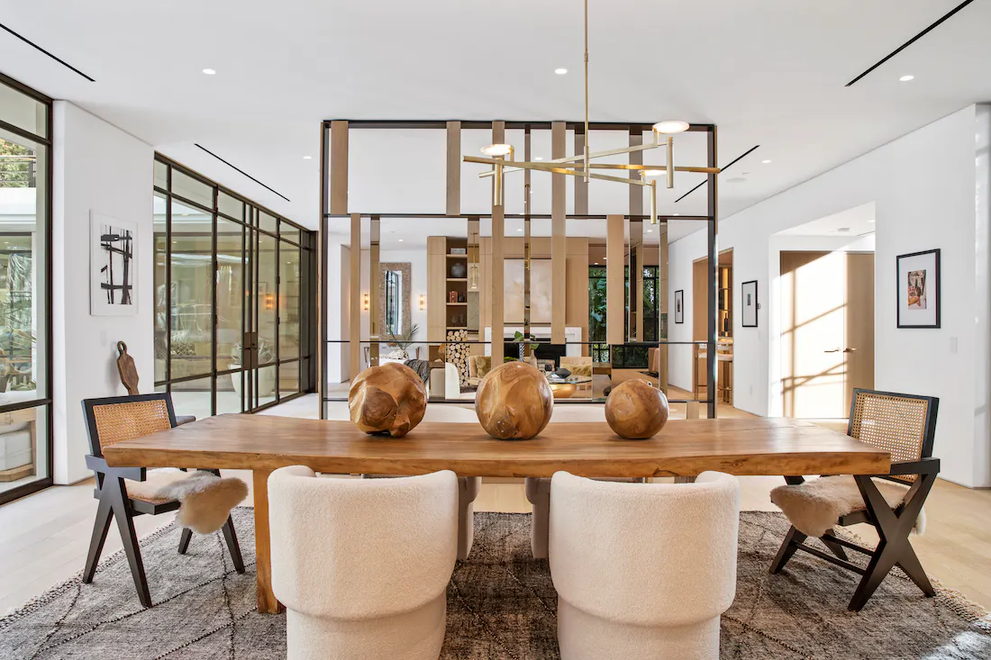 Meridith-Baer-Home-Home-Staging-Southern-California-Beverly-Hills-Modernist-Luxury-Homes-Modern-and-Contemporary-Dining-Table
