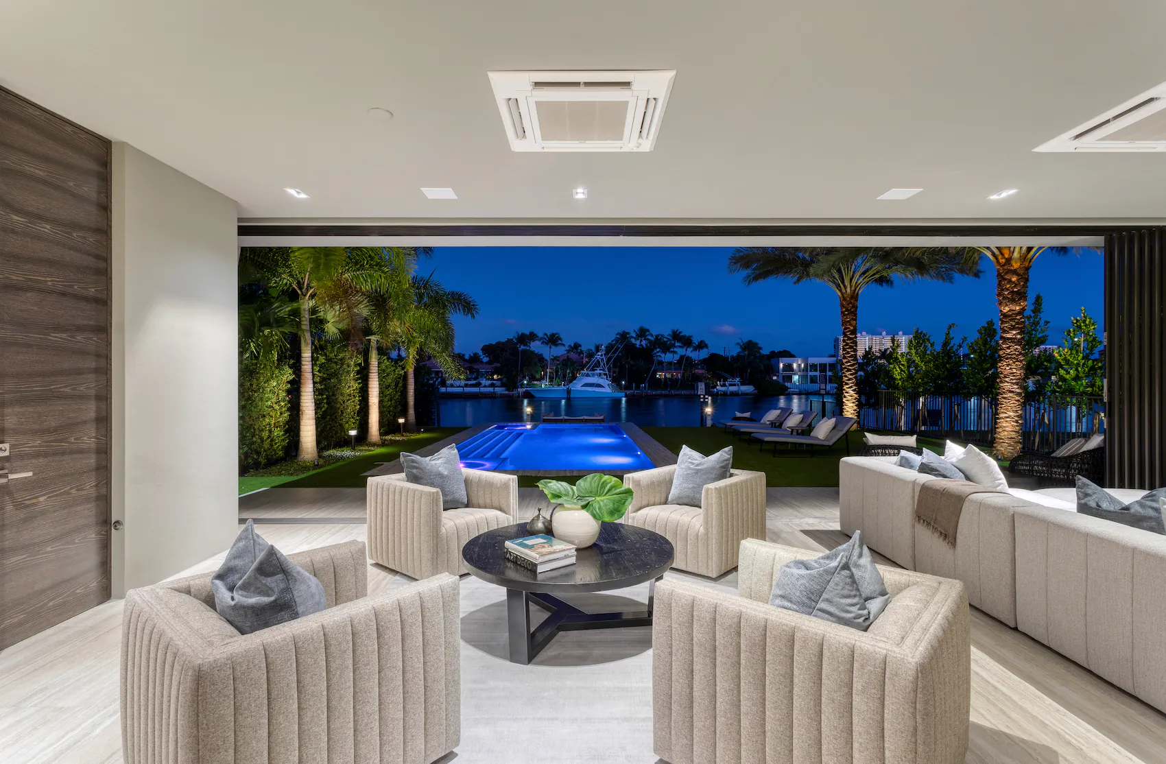 eridith-Baer-Home-Home-Staging-Florida-Modern-Intracoastal-Estate-Luxury-Homes-Modern-and-Contemporary-Chairs-Around-Coffee-Table