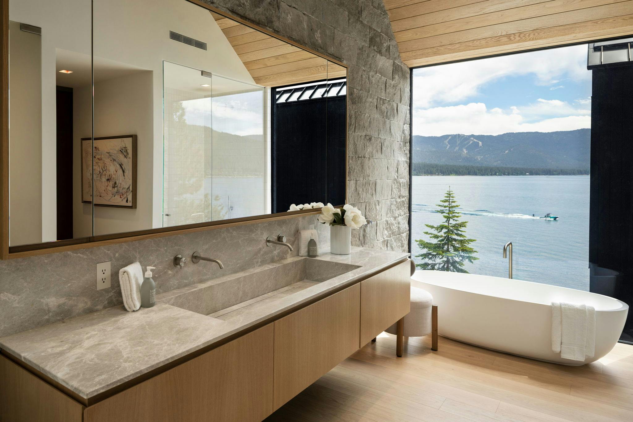 Meridith-Baer-Home-Home-Staging-California-Crystal-Bay-Tahoe-Bathroom
