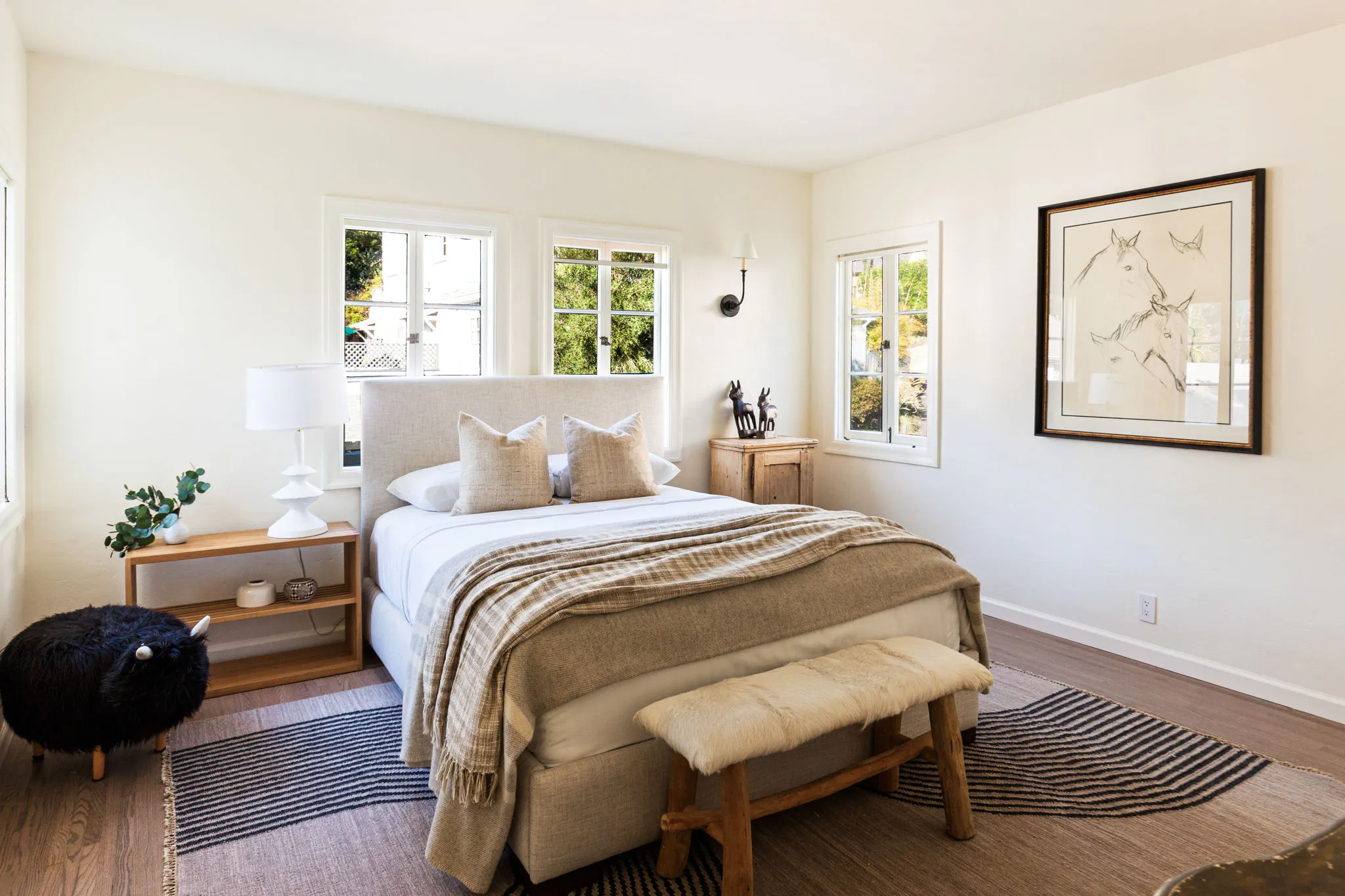 Meridith-Baer-Home-Home-Staging-California-Bronson-Hill-Transitional-Luxury-Homes-Bedroom