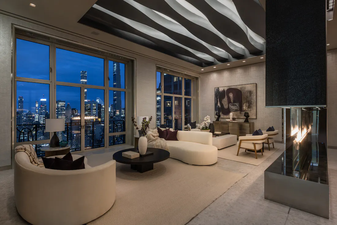 Meridith-Baer-Home-Home-Staging-New-York-Lincoln-Square-Penthouse-Highrise-Condos-and-Lofts-Transitional-Living-Room