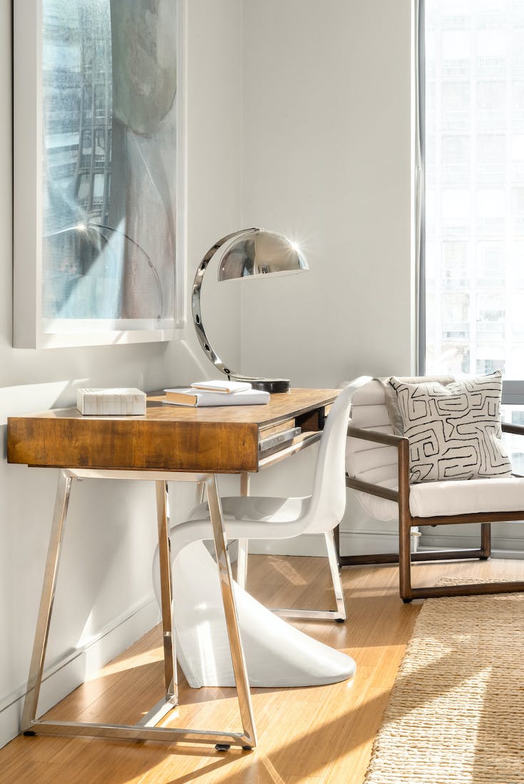 Meridith-Baer-Home-Home-Staging-New-York-Kips-Bay-Modern-Highrise-Condos-and-Lofts-Modern-and-Contemporary-Desk
