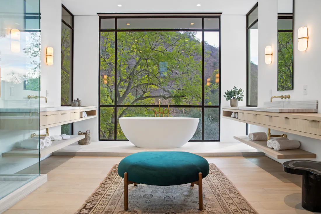 Meridith-Baer-Home-Home-Staging-Southern-California-Beverly-Hills-Modernist-Luxury-Homes-Modern-and-Contemporary-Master-Bathroom