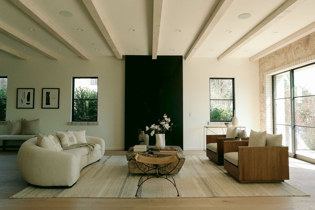 Meridith-Baer-Home-Home-Staging-Southern-California-Earlham-Elegance-Luxury-Homes-Modern-and-Contemporary-Living-Room