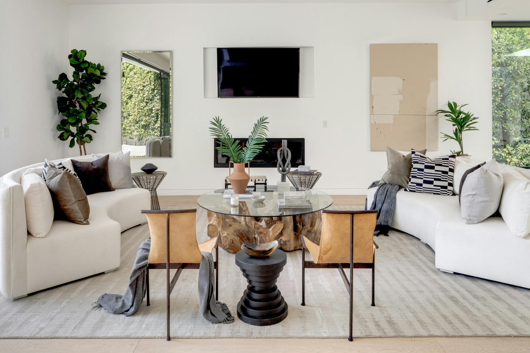 Meridith-Baer-Home-Home-Staging-Southern-California-West-Hollywood-Organic-Modern-Luxury-Homes-Modern-and-Contemporary-Living-Room