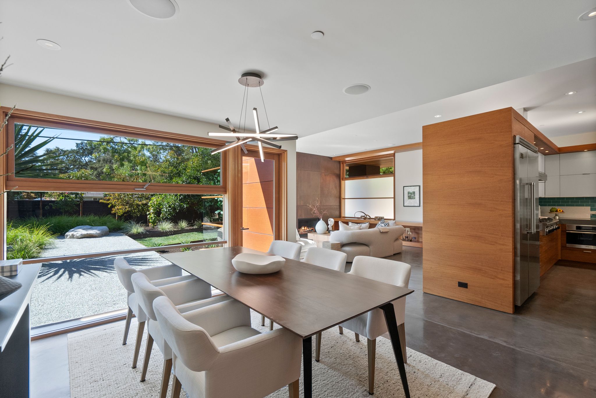 Meridith-Baer-Home-Home-Staging-California-Luxury-Homes-Ringwood-Transitional-Living-Room