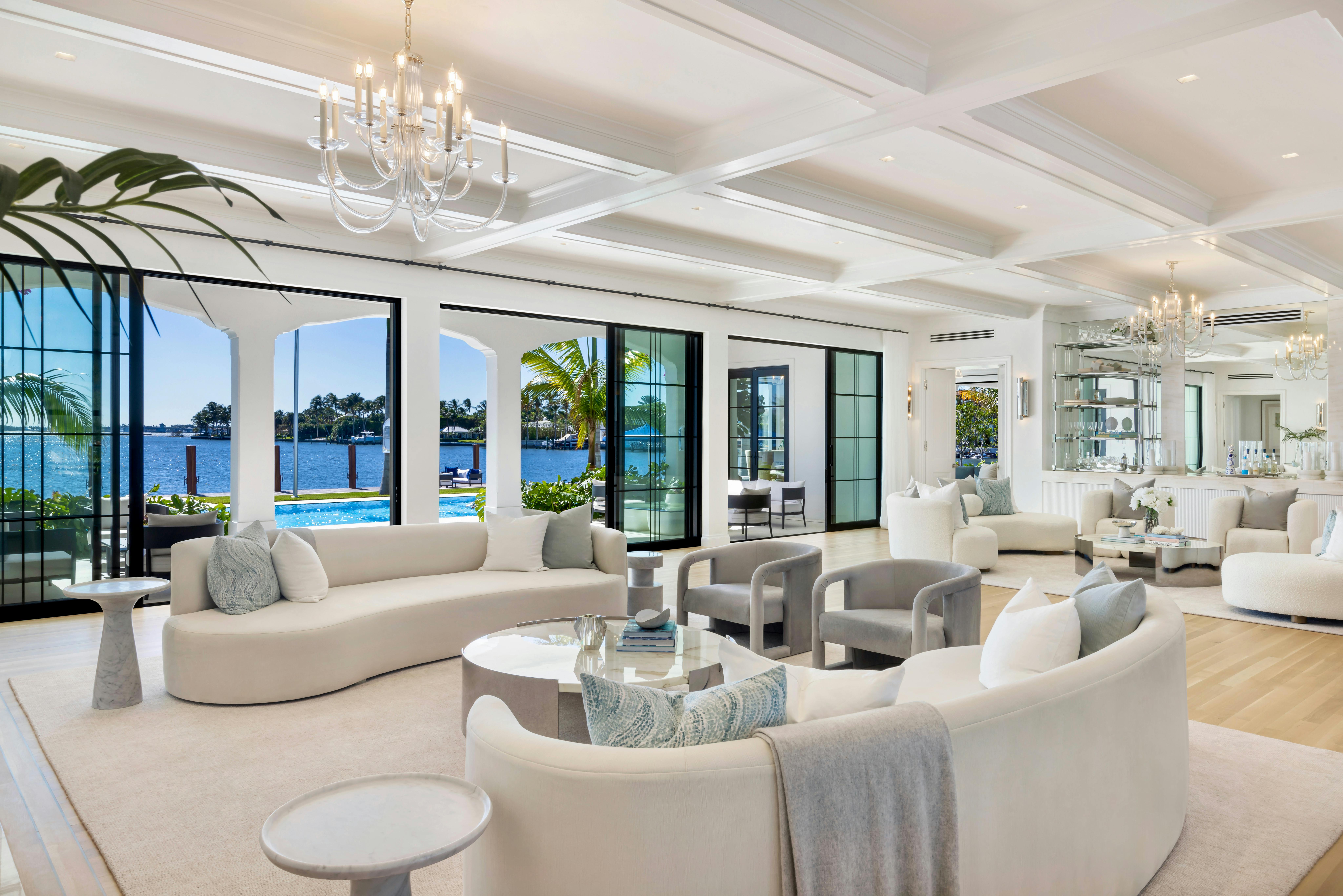  Meridith-Baer-Home-Home-Staging-Florida-Tarpon-Isle-Estates-Transitional-Sitting-Room