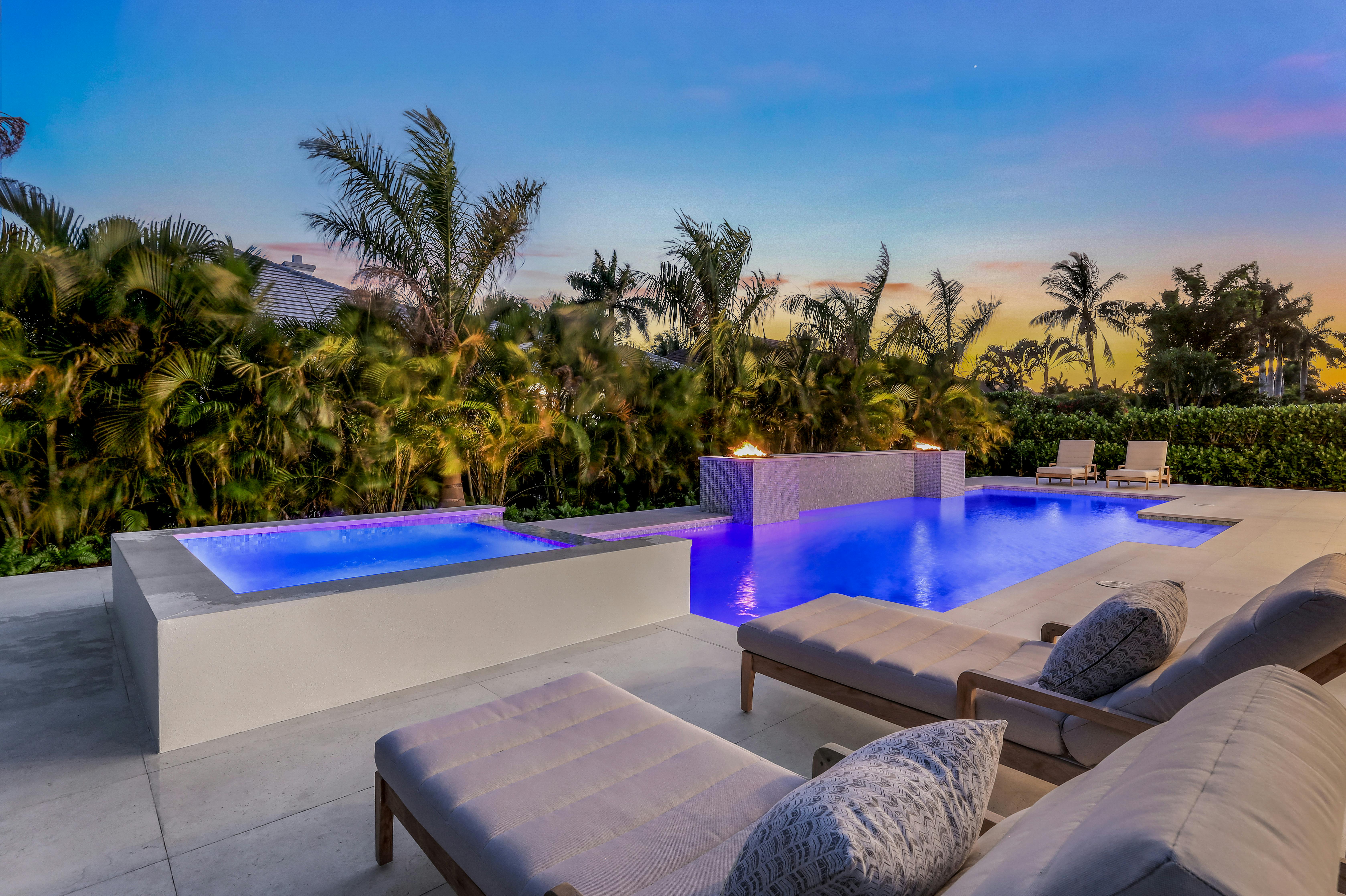 Meridith-Baer-Home-Home-Staging-Florida-Anchor-Rode-Transitional-Luxury-Homes-Outdoor