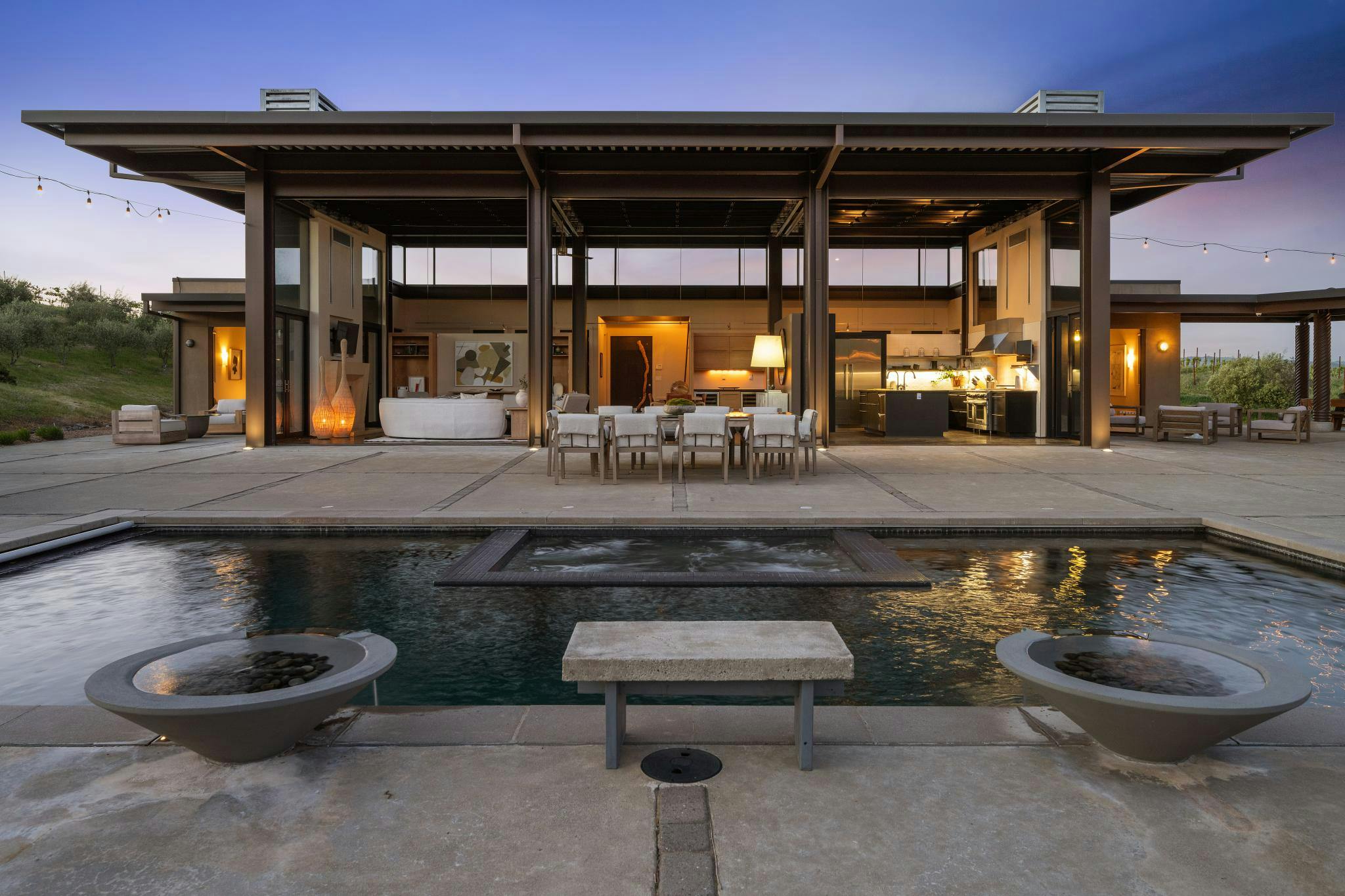 Meridith-Baer-Home-Home-Staging-California-The-Glass-House-Outdoor