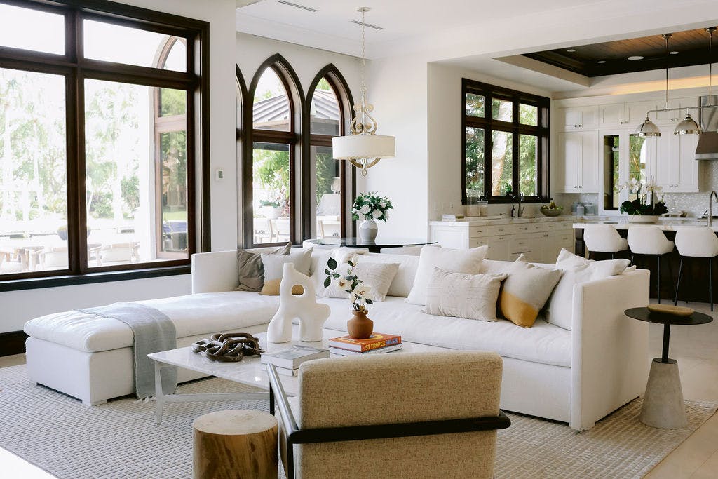 Meridith-Baer-Home-Home-Staging-Florida-Solar-Isle-Living-Room