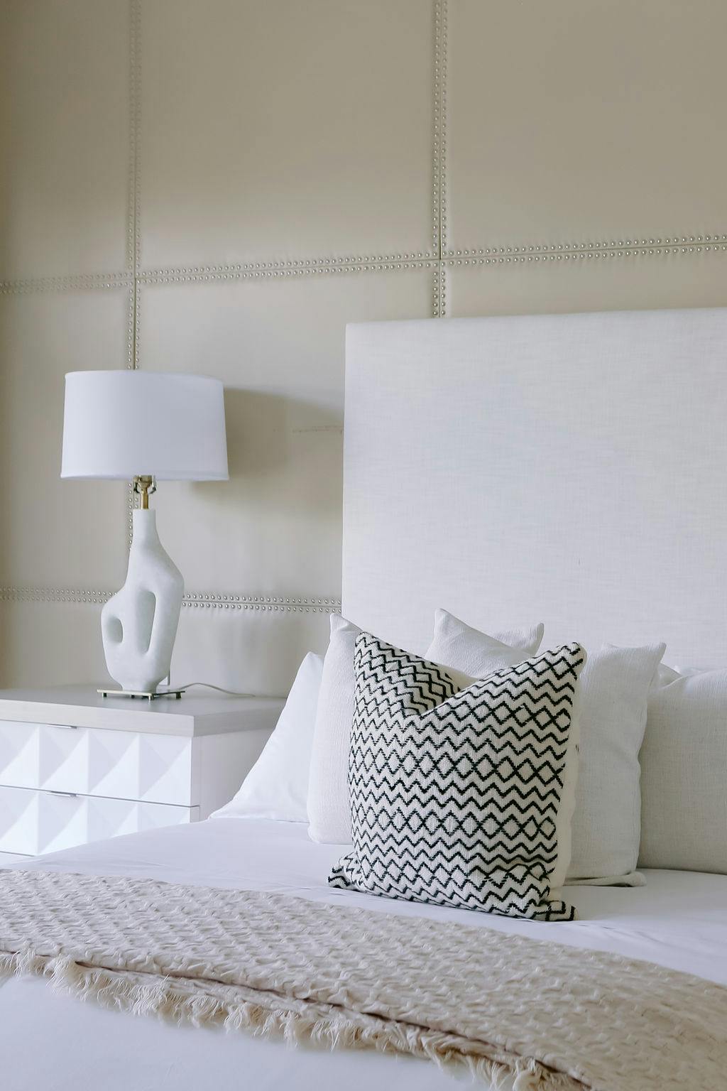 Meridith-Baer-Home-Home-Staging-Florida-Solar-Isle-Bedroom