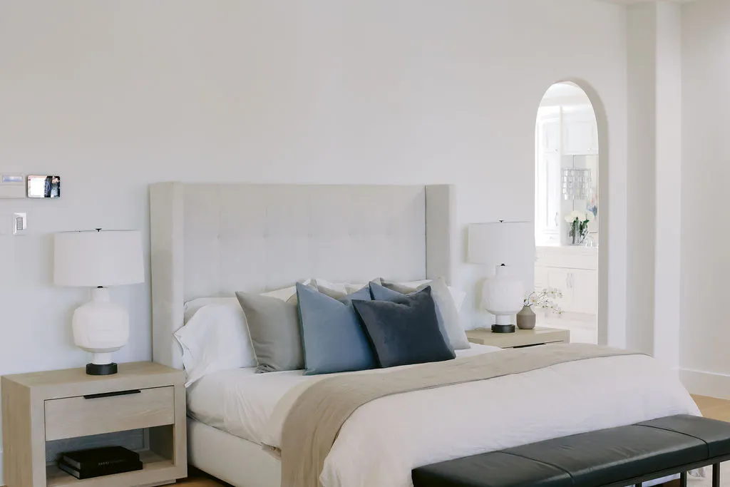 Meridith-Baer-Home-Home-Staging-Florida-Spanish-River-Bedroom