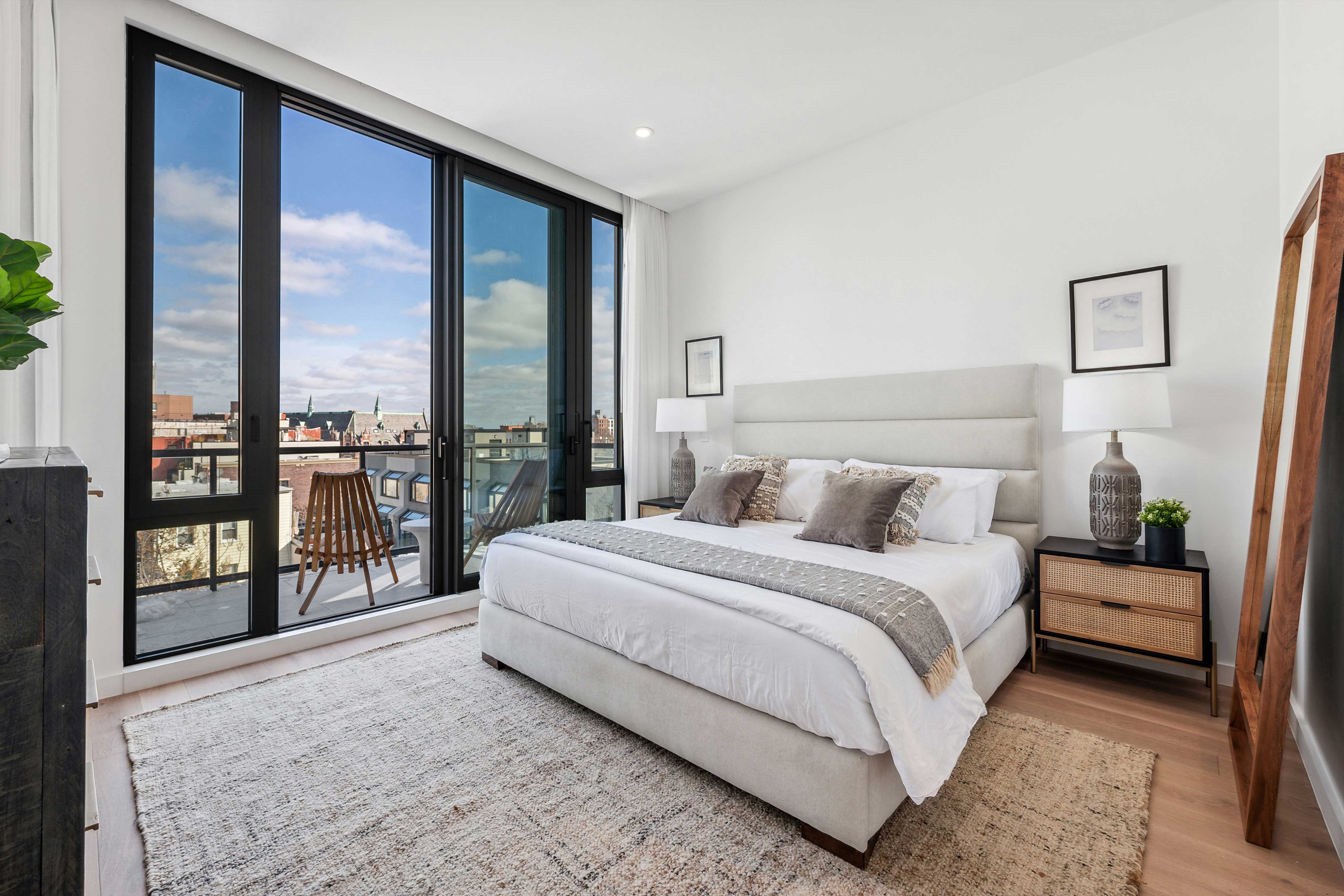 Meridith-Baer-Home-Home-Staging-New-York-Prospect-Heights-Penthouse-Transitional-Luxury-Homes-Bedroom