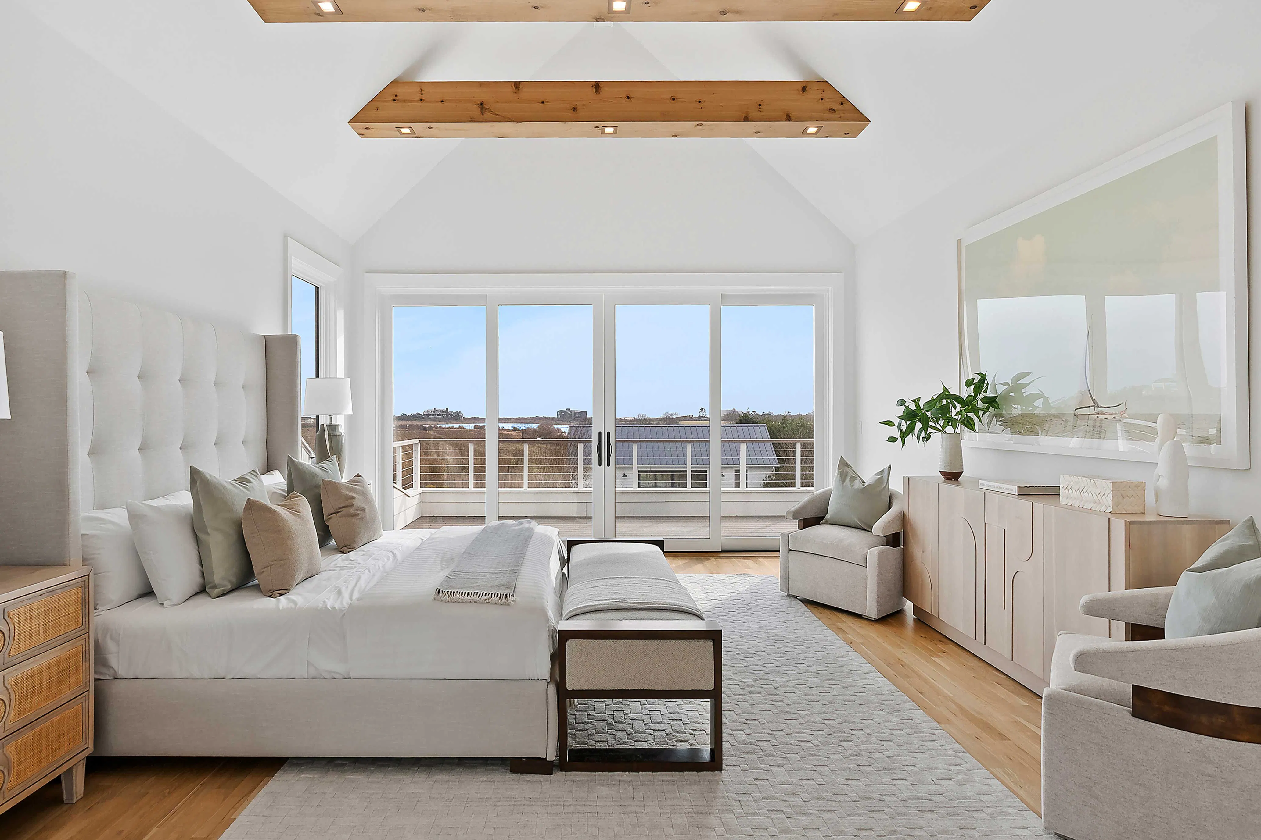 Meridith-Baer-Home-Home-New-York-Tristate-Hamptons-Estates-Wickapogue-Serenity-Primary-Bedroom