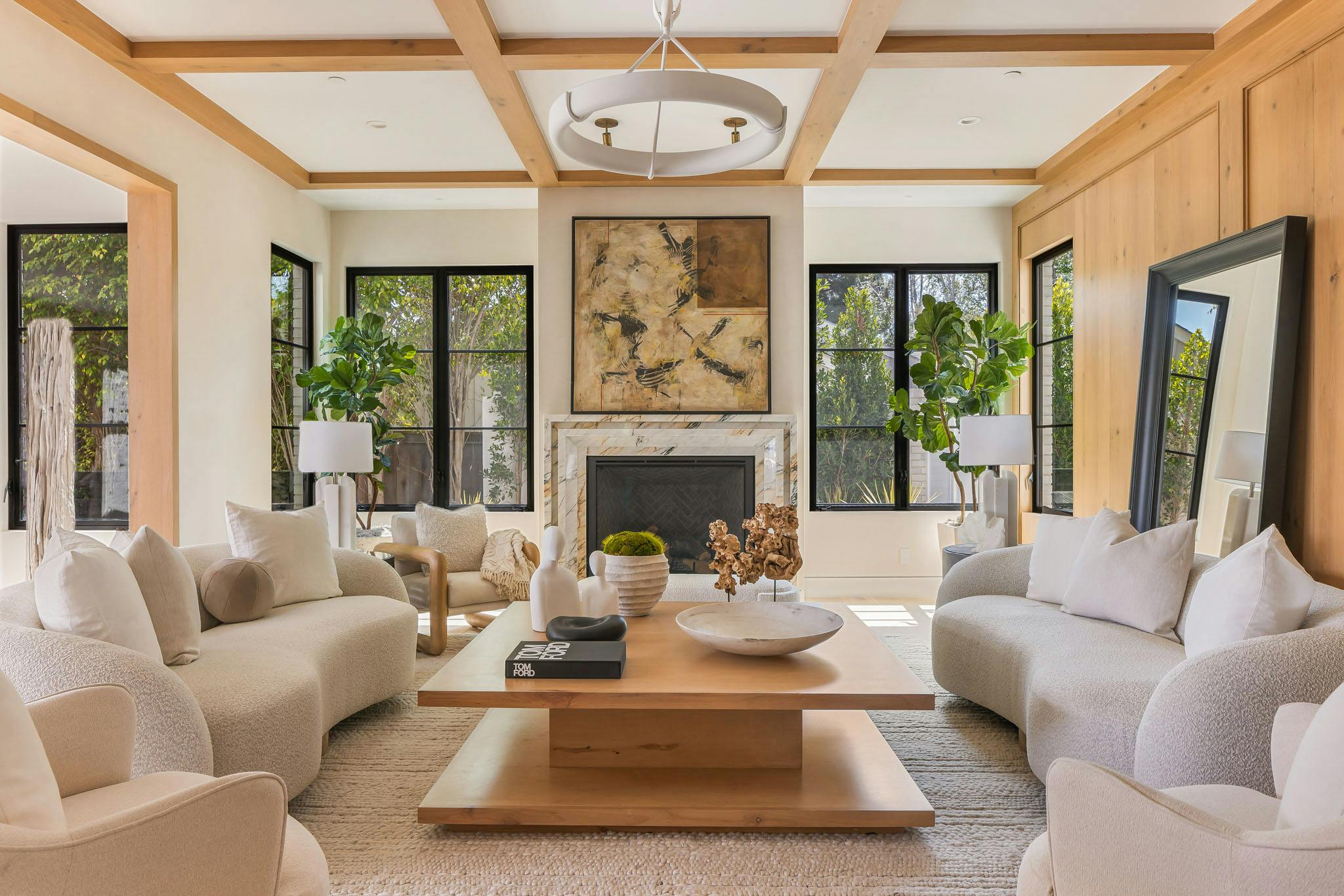 Meridith Baer Home - InstaHome