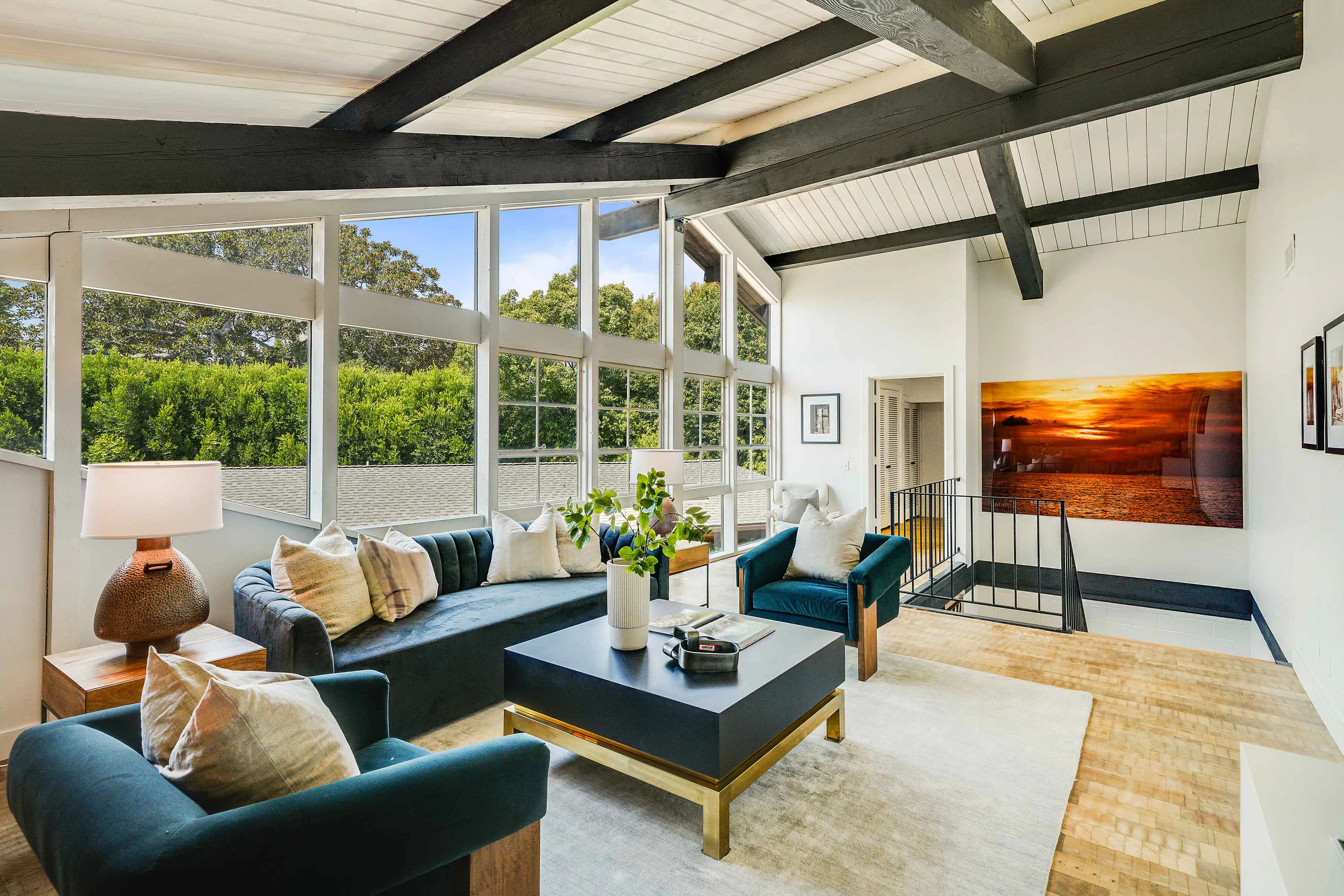 Meridith-Baer-Home-Home-Staging-California-Brentwood-Park-Estate-Sitting-Area
