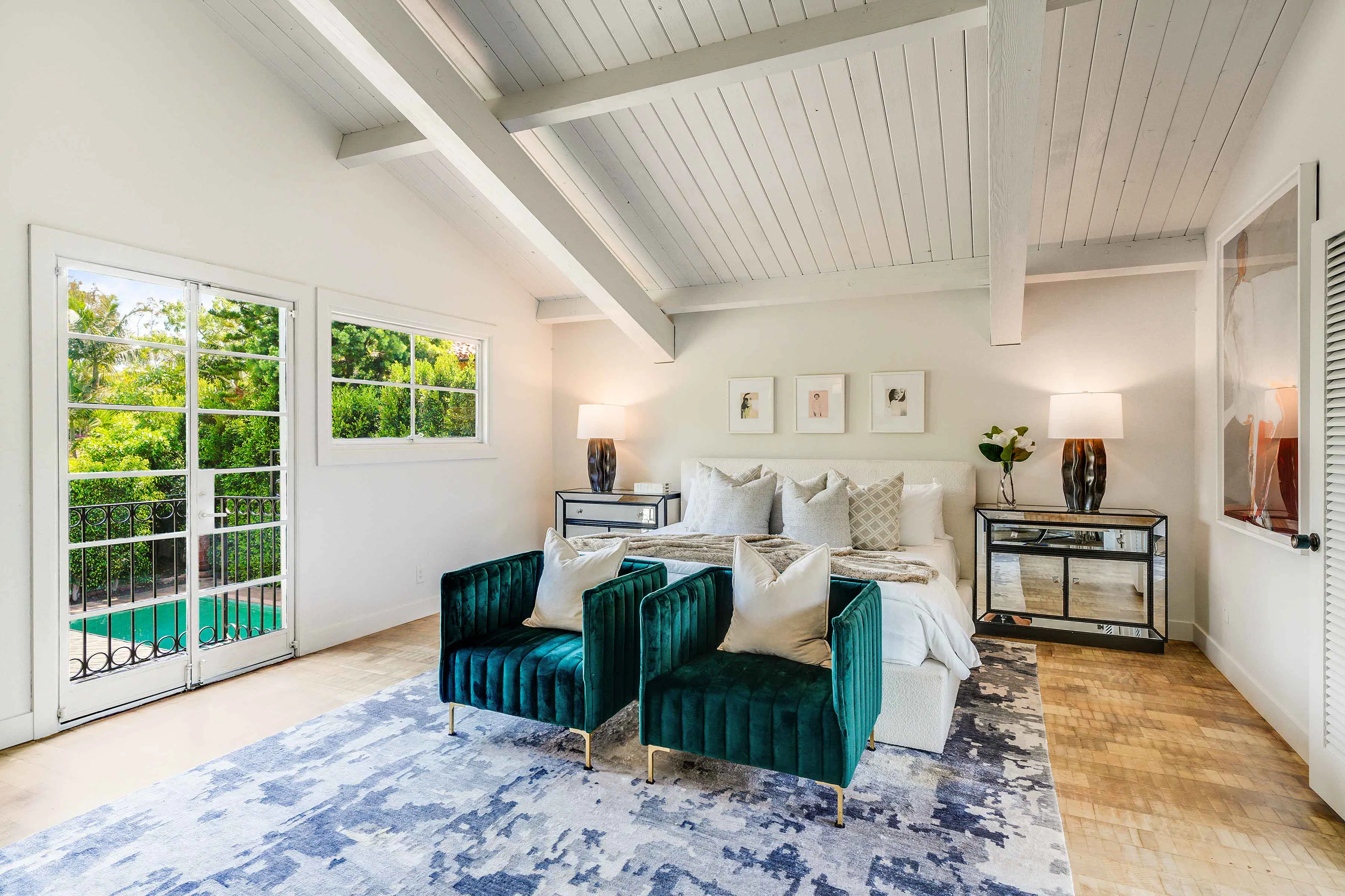 Meridith-Baer-Home-Home-Staging-California-Brentwood-Park-Estate-Bedroom