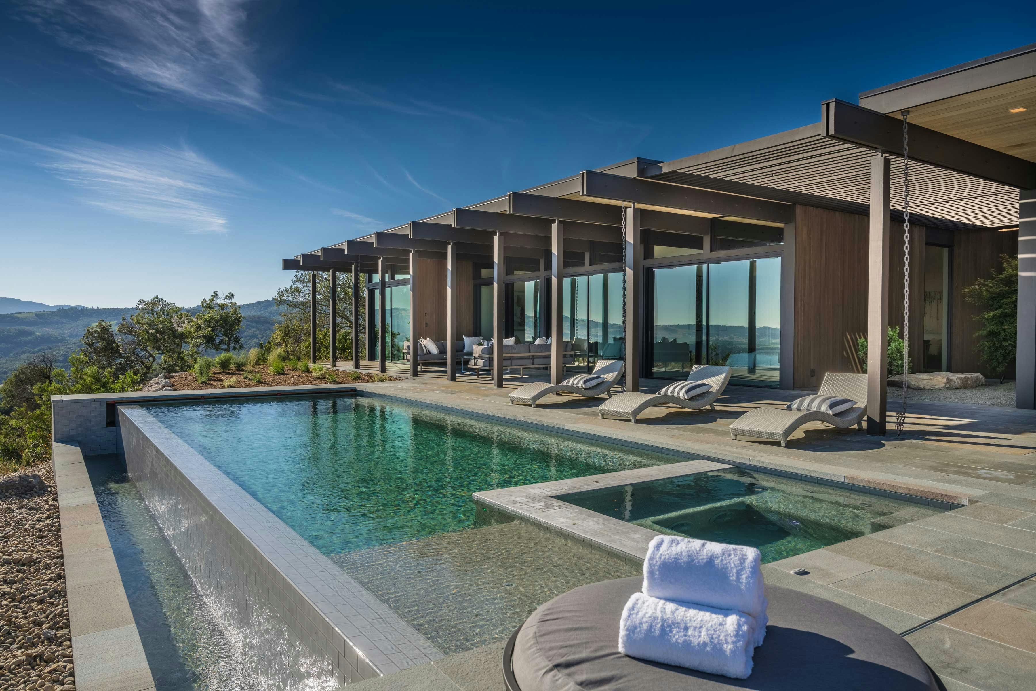 Meridith-Baer-Home-Home-Staging-California-Wood-Valley-Modern-Luxury-Homes-Modern-and-Contemporary-Outdoor