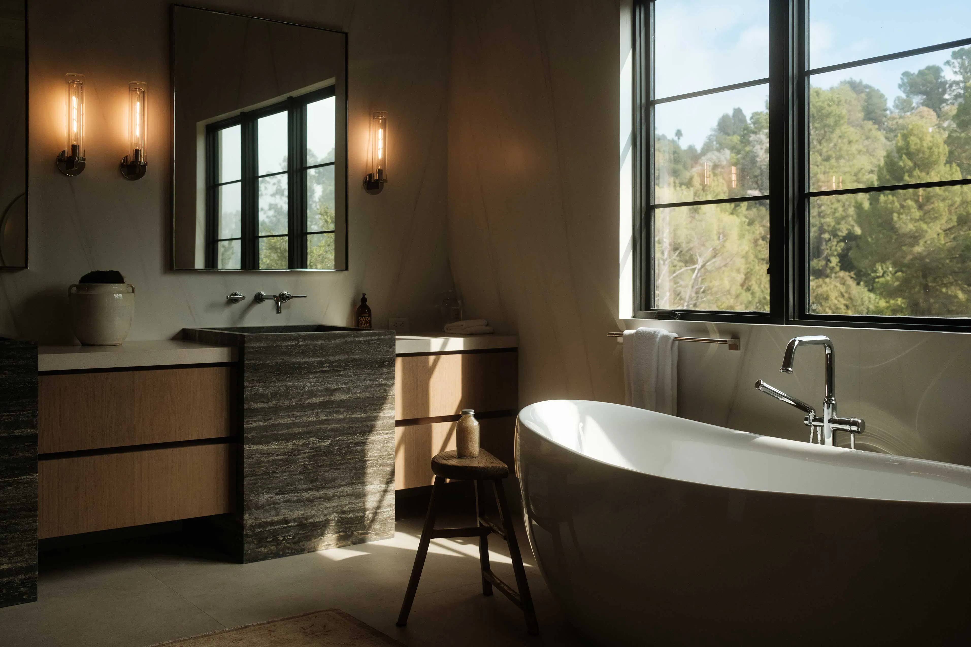 Meridith-Baer-Home-Home-Staging-California-Luxury-Homes-Milldale-Modern-Primary-Bath