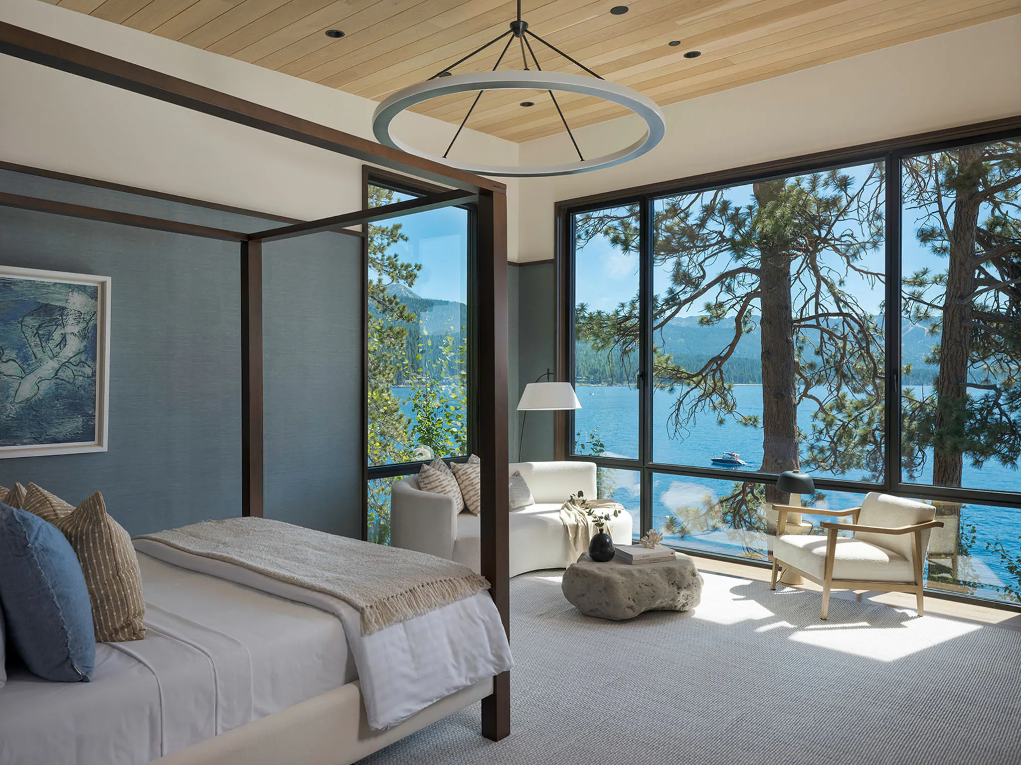 Meridith-Baer-Home-Luxury-Homes-Northern-California-Lake-Tahoe-Modern-Bedroom