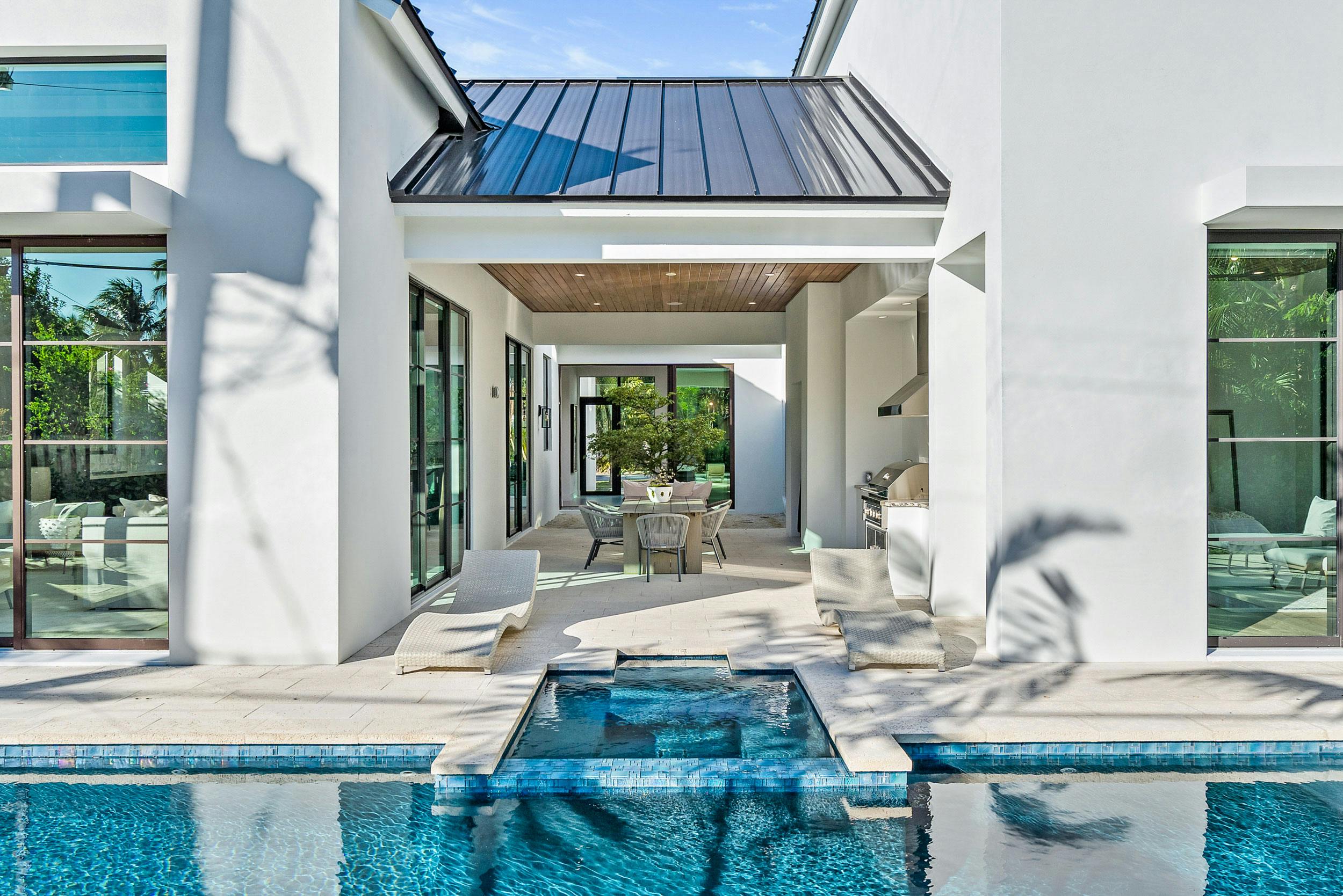 Meridith-Baer-Home-Home-Staging-Florida-Murray-Transitional-Luxury-Homes-Transitional-Pool