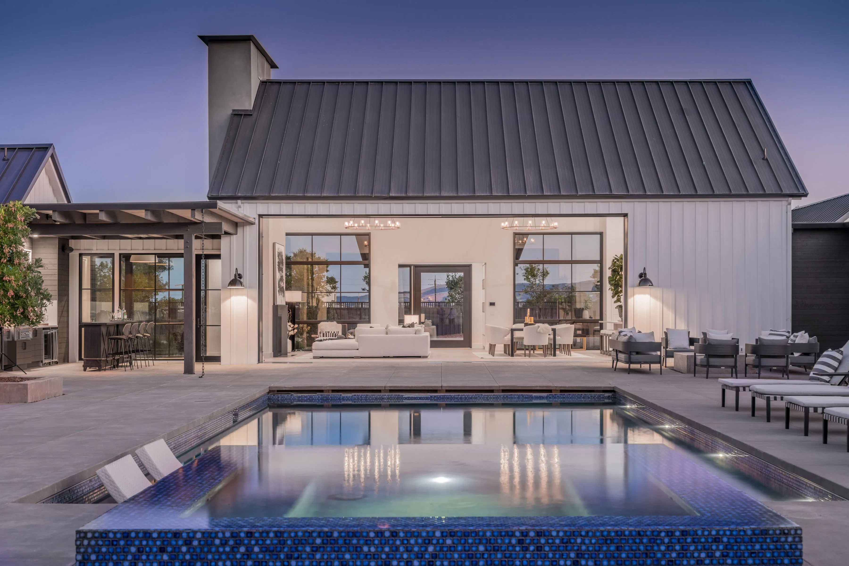 Meridith-Baer-Home-Home-Staging-California-Sonoma-Sanctuary-Luxury-Homes-Modern-and-Contemporary-Entertainment-Outdoor