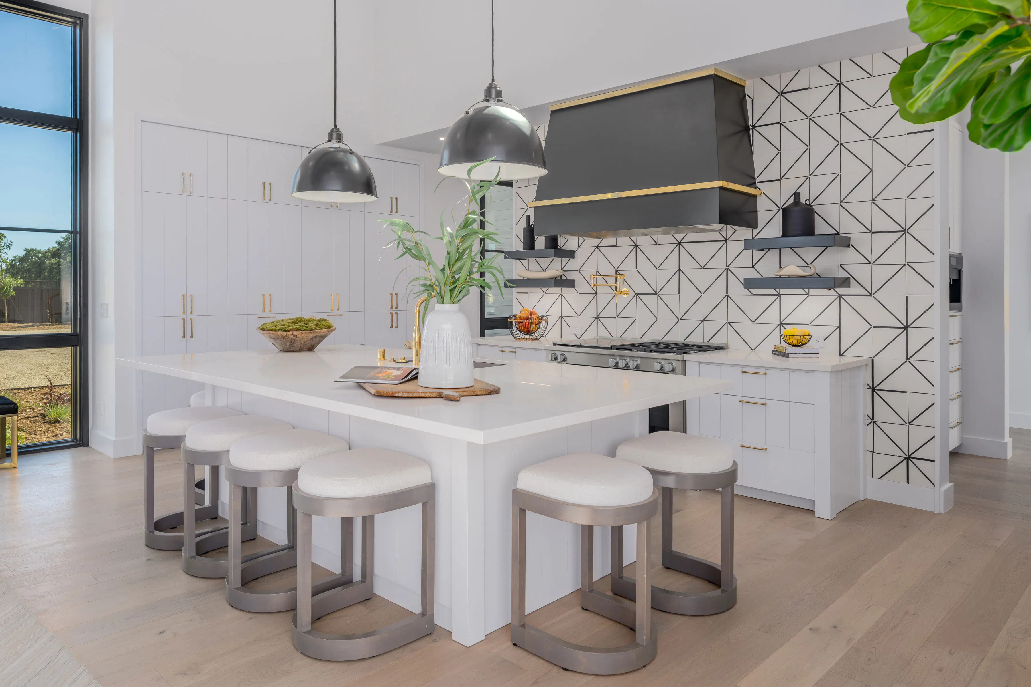 Meridith-Baer-Home-Home-Staging-California-Sonoma-Sanctuary-Luxury-Homes-Modern-and-Contemporary-Kitchen