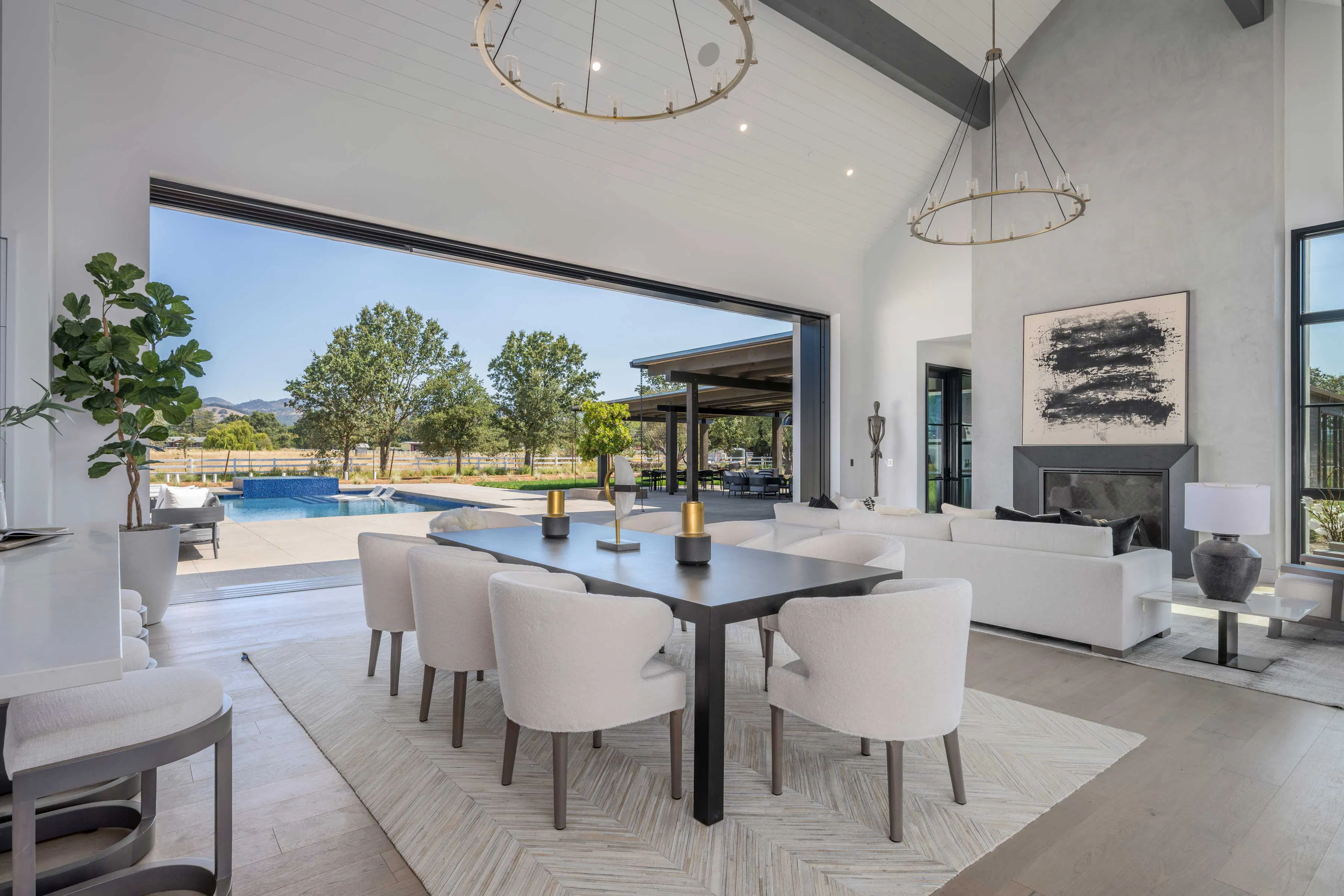 Meridith-Baer-Home-Home-Staging-California-Sonoma-Sanctuary-Luxury-Homes-Modern-and-Contemporary-Dining-Room