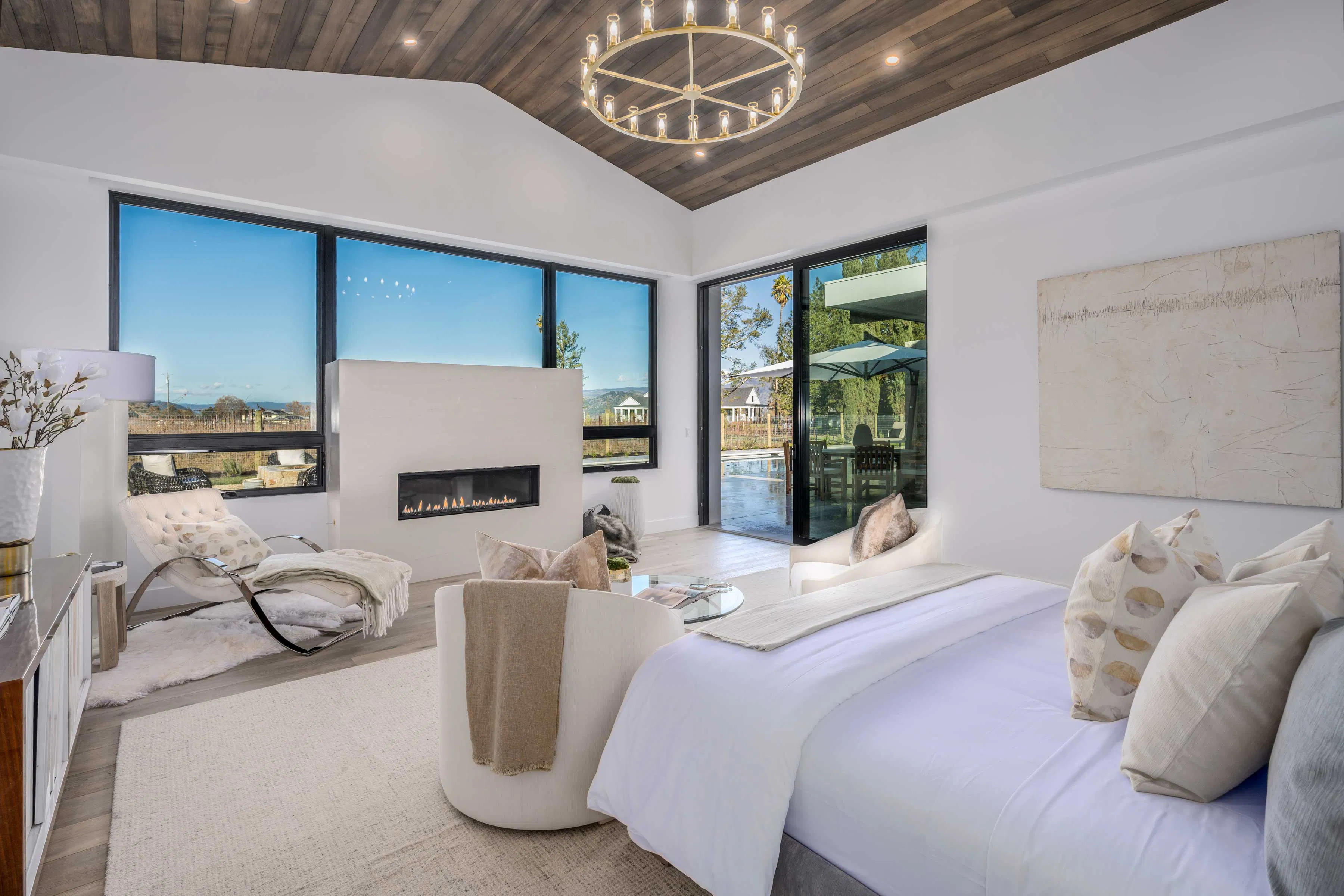 Meridith-Baer-Home-Home-Staging-California-Napa-Contemporary-Luxury-Homes-Modern-and-Contemporary-Master-Bedroom
