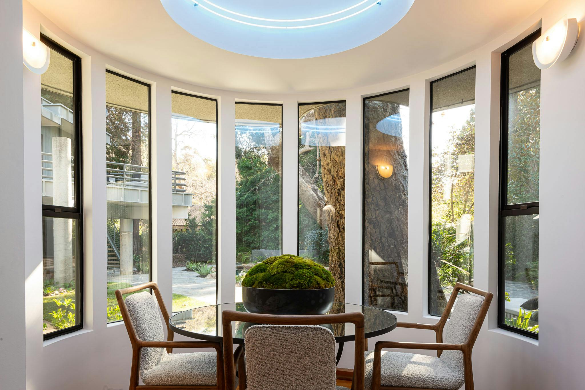 Meridith-Baer-Home-Home-Staging-Southern-California-Brooktree-Eclectic-Luxury-Homes-Eclectic-Dining-Table