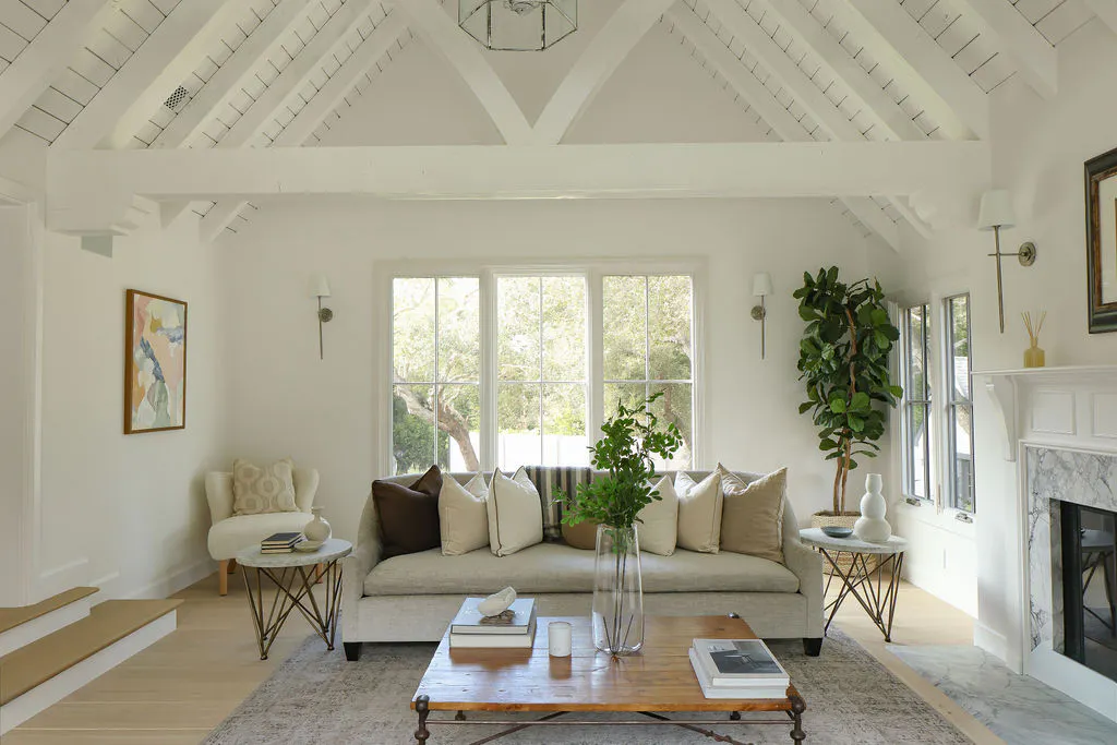meridith-baer-home-riven-rock-eclectic-living-room