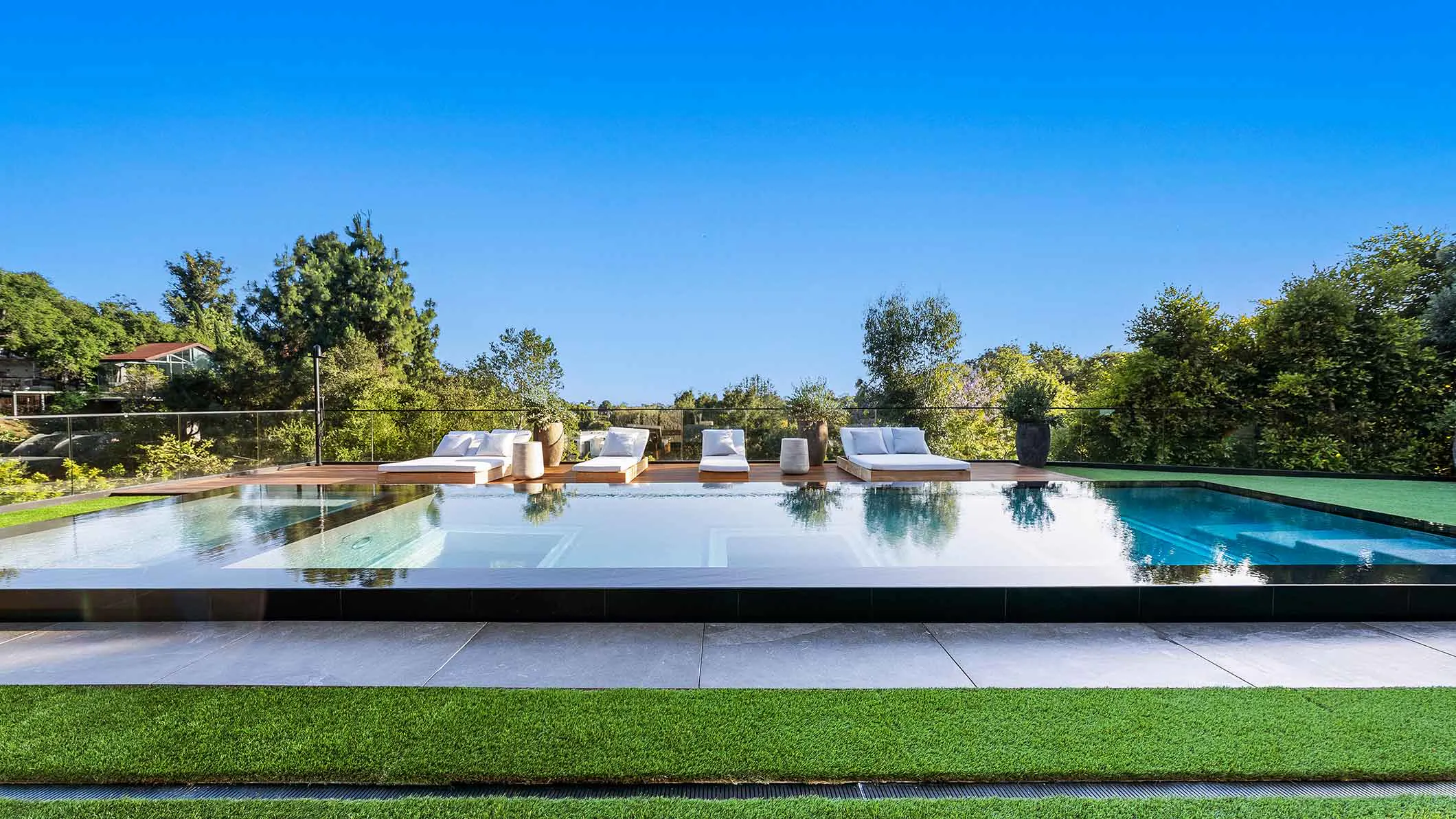 meridith-baer-home-benmore-terrace-outdoor
