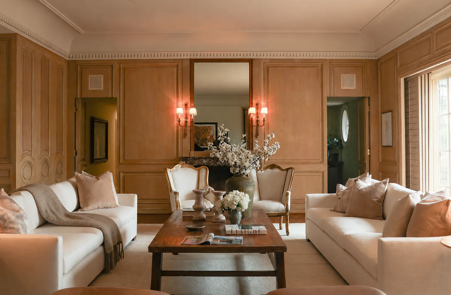 meridith-baer-home-crescent-regency-living-room