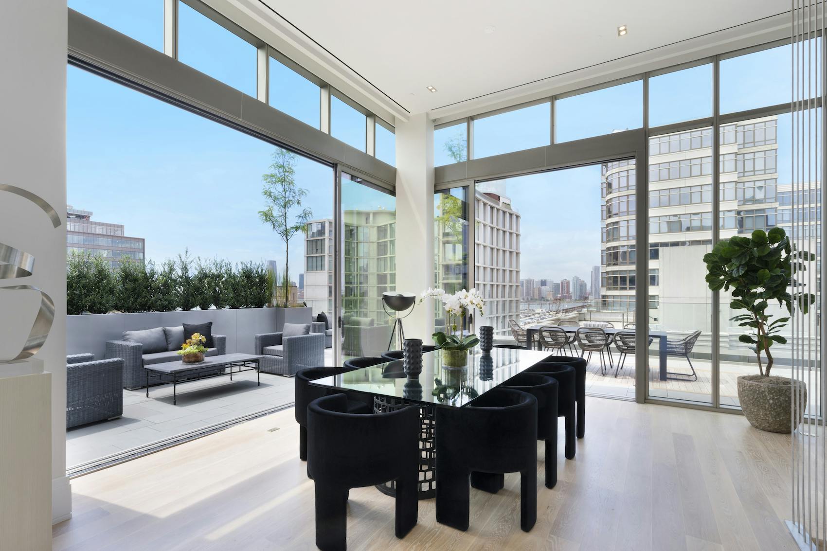 Meridith-Baer-Home-Home-Staging-New-York-Penthouse-West-Highrise-Condos-and-Lofts-Modern-and-Contemporary-Dining-Room