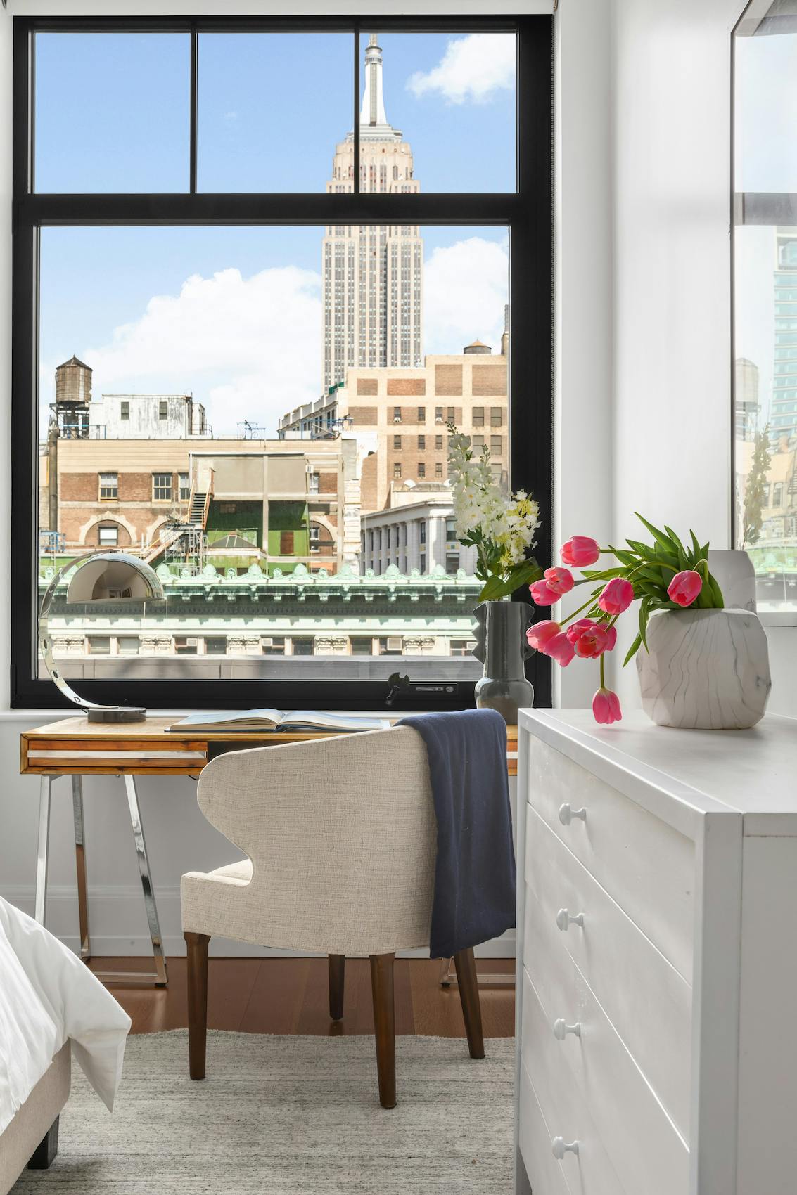 Meridith-Baer-Home-Home-Staging-New-York-Flatiron-Contemporary-Condo-Highrise-Condos-and-Lofts-Transitional-Second-Bedroom-Desk
