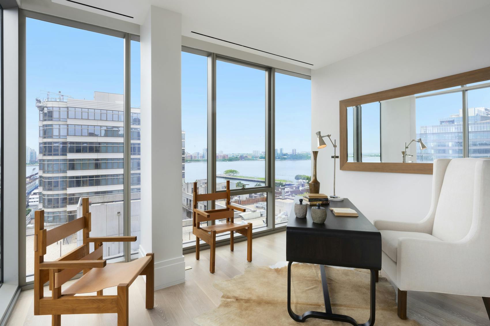 Meridith-Baer-Home-Home-Staging-New-York-Penthouse-West-Highrise-Condos-and-Lofts-Modern-and-Contemporary-Office
