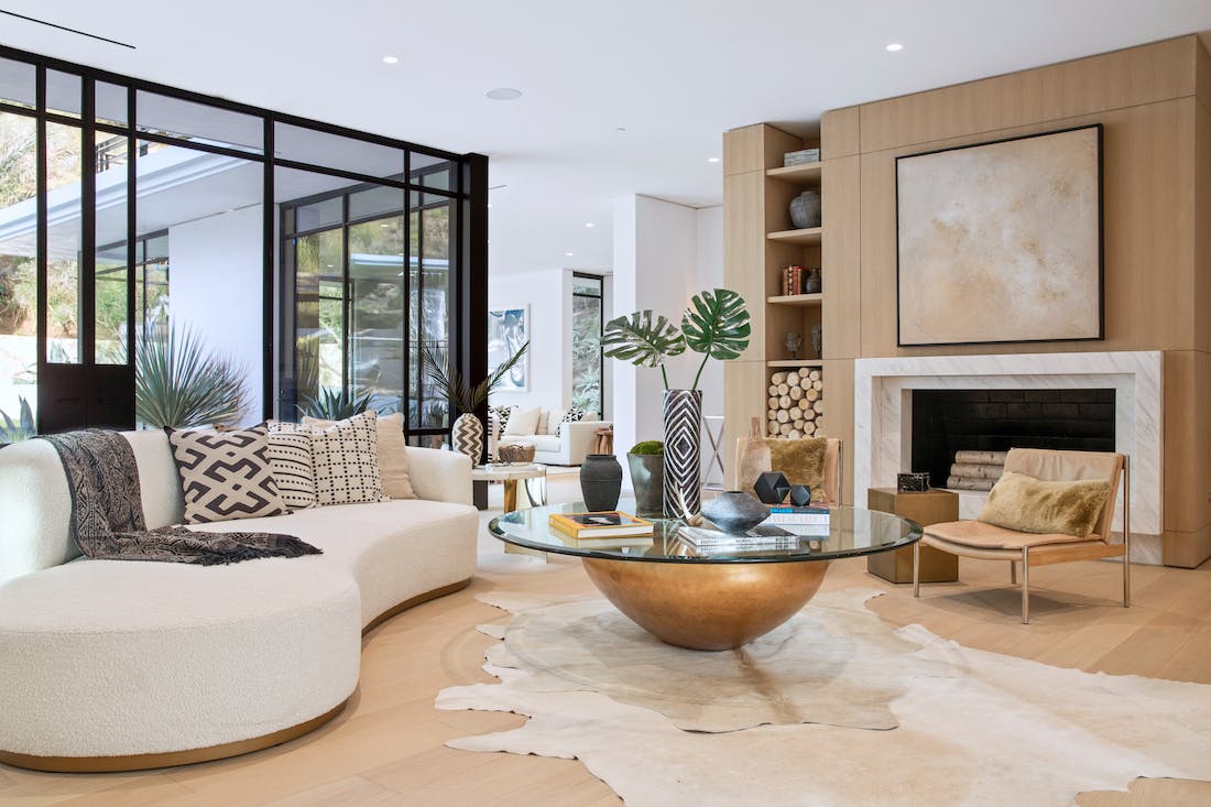 Meridith-Baer-Home-Home-Staging-Southern-California-Beverly-Hills-Modernist-Luxury-Homes-Modern-and-Contemporary-Living-Room