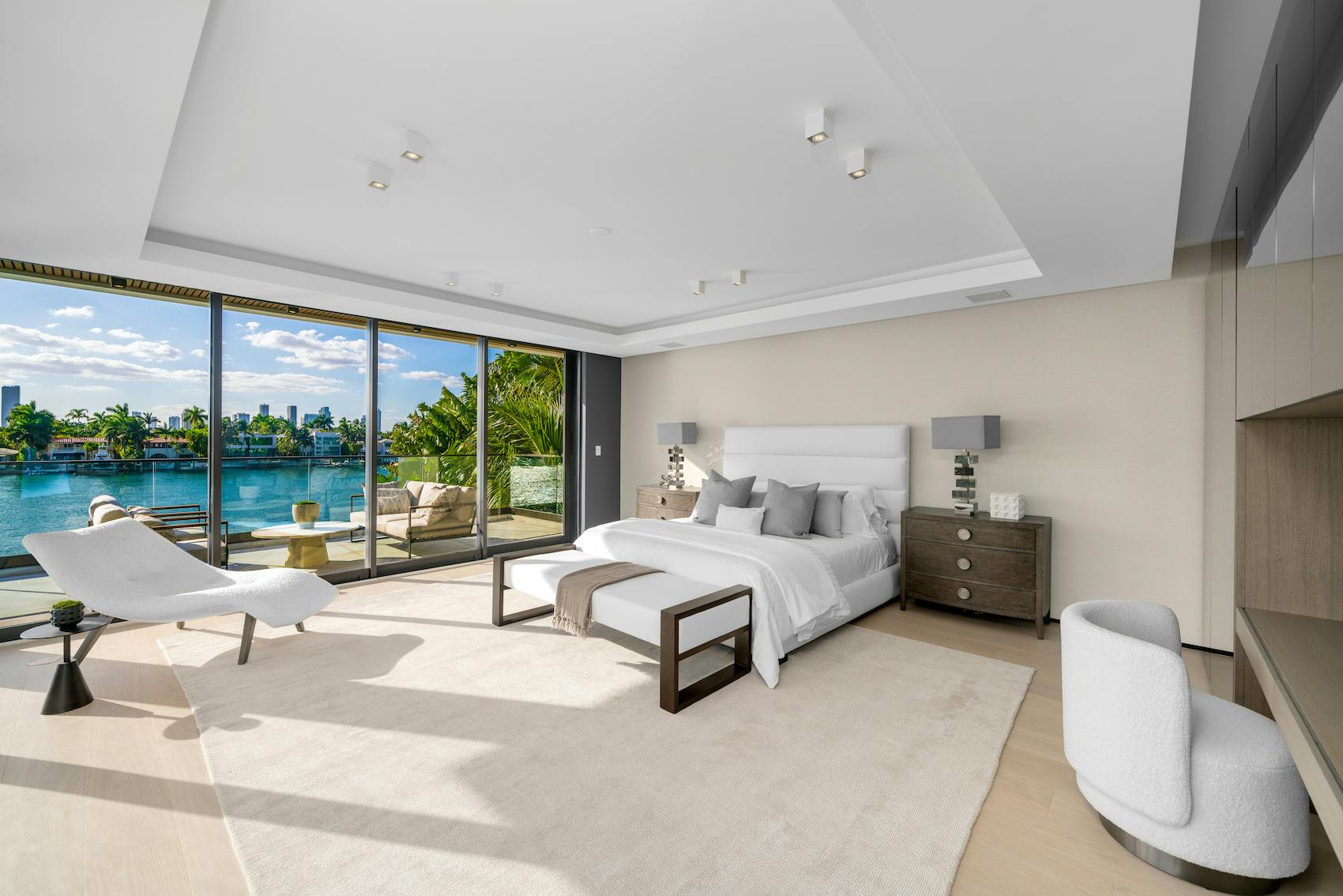 Meridith-Baer-Home-Home-Staging-Florida-Venetian-Island-Modern-Luxury-Homes-Modern-and-Contemporary-Master-Bedroom