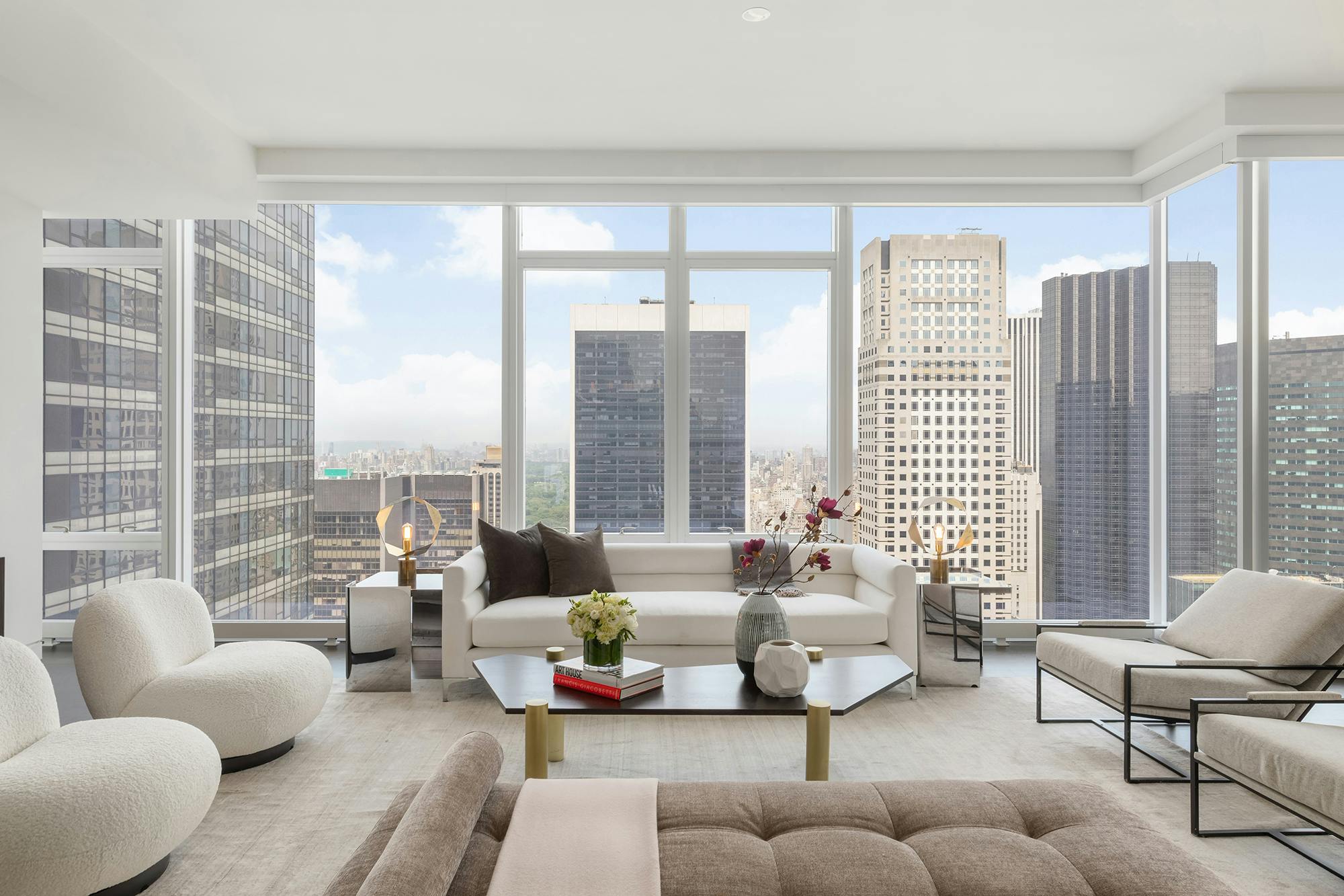 Meridith-Baer-Home-Home-Staging-New-York-Flatiron-Contemporary-Condo-Highrise-Condos-and-Lofts-Transitional-Living-Room-Location-New-York