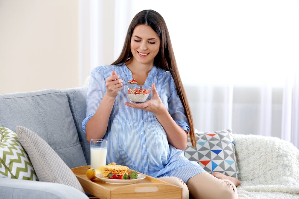 Healthy Fats in Pregnancy Meals