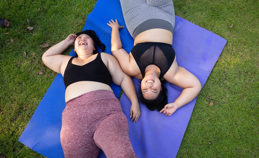 Ladies excersing to reduce diabetic belly