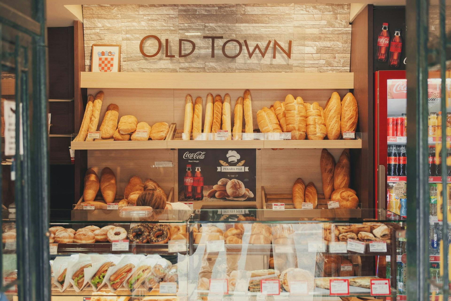 A shelf with low glycemic index bread