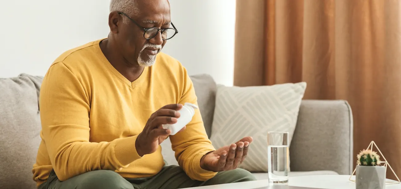 A patient taking Metformin pills for weight loss