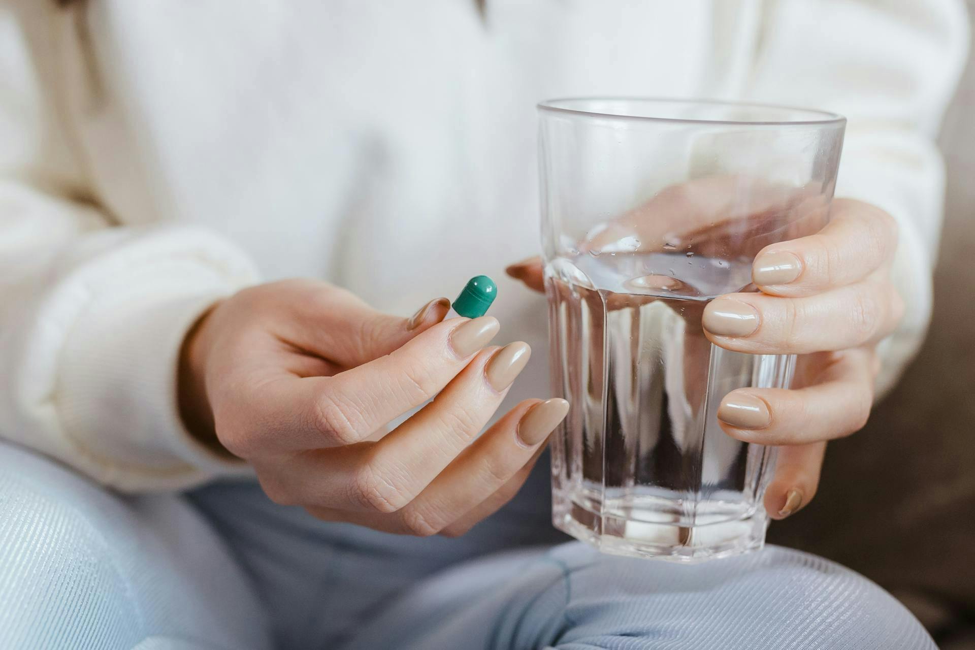 person taking alternative metformin medication