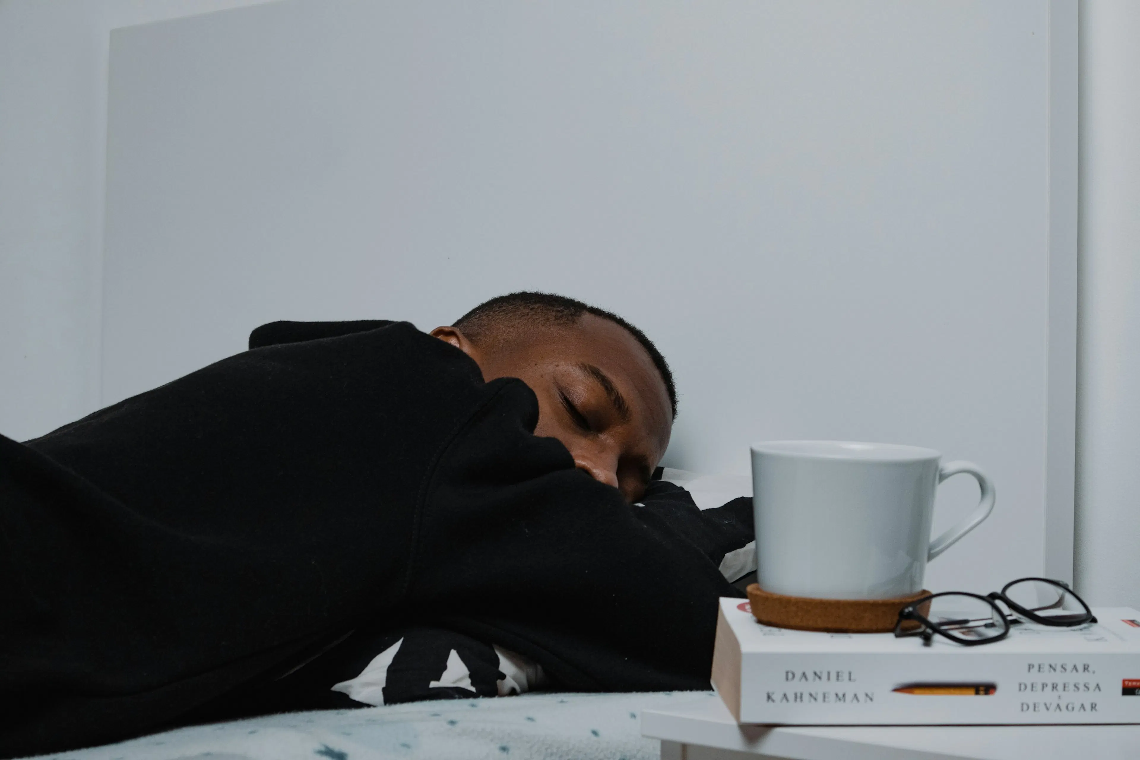 Brain activity during REM and NREM sleep stages